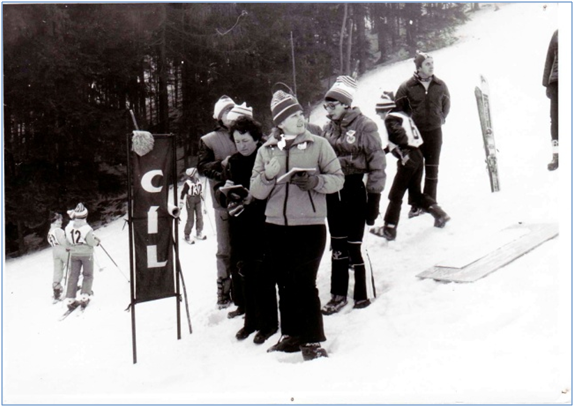 Pebor krlovdvorskch,kol 1983 asomii Dane Raich a Vlastimil Hrone, zapisovatelky pan Zchvjov a Vetekov.