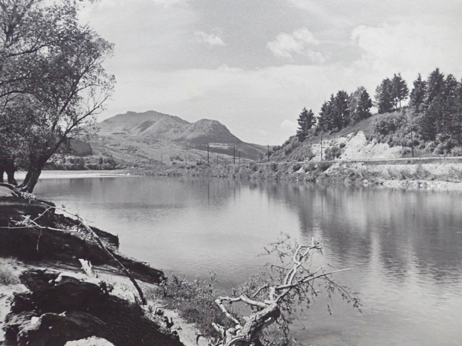 V takovm krsnm prosted tboil n 5. oddl v roce 1947 u Dolnho Kubna na Slovensku